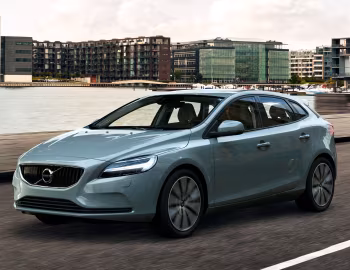 Volvo V40 T4 Momentum [Worldwide] '2016–19