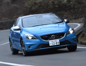 Volvo V40 T5 R-Design [Japan] '2013–16
