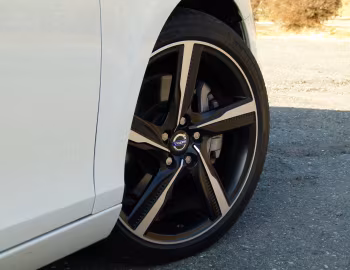 Volvo V40 T5 R-Design [Japan] '2013–16