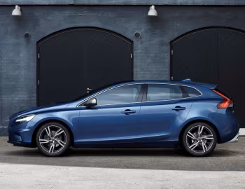 Volvo V40 T5 R-Design [Worldwide] '2016–19