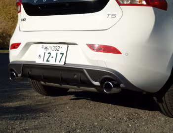 Volvo V40 T5 R-Design [Japan] '2013–16