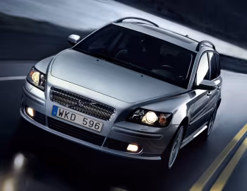 Volvo V50 [Worldwide] '2004–07