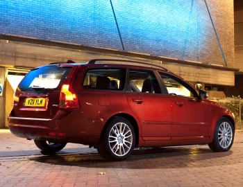 Volvo V50 D2 [UK-spec] '2010–12