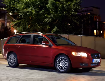Volvo V50 D2 [UK-spec] '2010–12