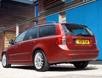 Volvo V50 D2 [UK-spec] '2010–12