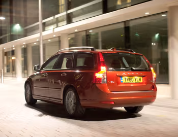Volvo V50 D2 [UK-spec] '2010–12