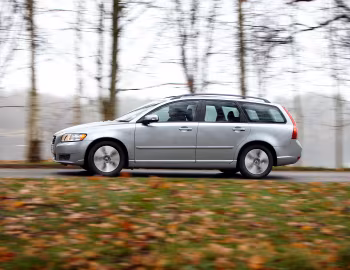 Volvo V50 1.6D DRIVe [UK-spec] '05–09.2010