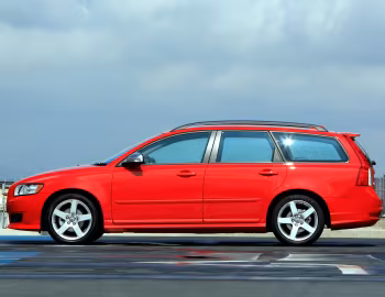 Volvo V50 DRIVe R-Design [UK-spec] '2009–10