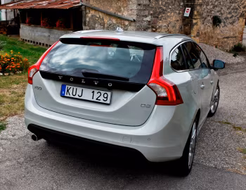 Volvo V60 D3 [Worldwide] '2010–13