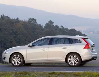 Volvo V60 [Worldwide] '2010–13