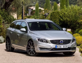 Volvo V60 D4 [Worldwide] '2013–18