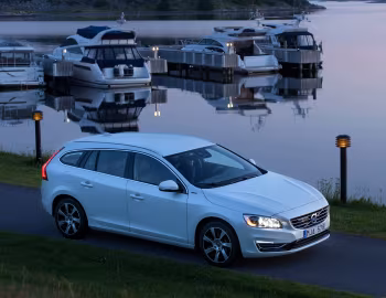 Volvo V60 D6 Plug-In Hybrid [Worldwide] '2013–18