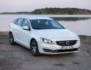 Volvo V60 D6 Plug-In Hybrid [Worldwide] '2013–18