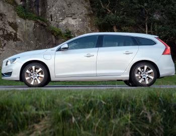 Volvo V60 D6 Plug-In Hybrid [Worldwide] '2013–18