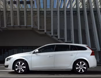 Volvo V60 D6 Plug-In Hybrid [Worldwide] '2013–18