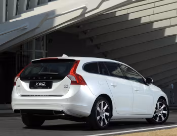 Volvo V60 D6 Plug-In Hybrid [Worldwide] '2013–18