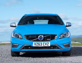 Volvo V60 R-Design [UK-spec] '2013–18