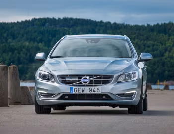 Volvo V60 T6 [Worldwide] '2013–18