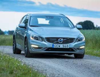 Volvo V60 T6 [Worldwide] '2013–18