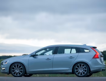 Volvo V60 T6 [Worldwide] '2013–18