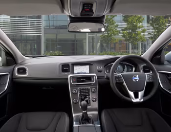 Painel frontal Volvo V60 [UK-spec] '2013–18