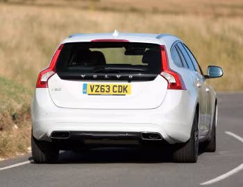 Volvo V60 [UK-spec] '2013–18