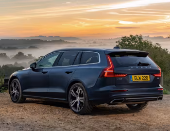 Volvo V60 B4 Inscription [UK-spec] '2020–pr.