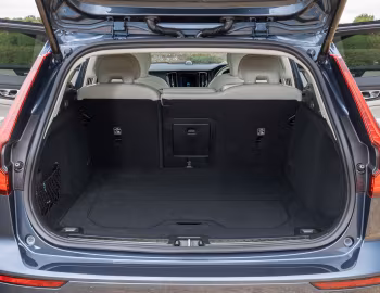 Ambos Volvo V60 B4 Inscription [UK-spec] '2020–pr.