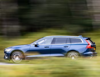 Volvo V60 B4 Inscription [UK-spec] '2020–pr.