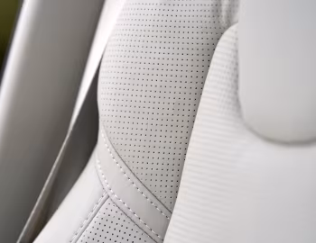 Interior Volvo V60 B4 Inscription [UK-spec] '2020–pr.