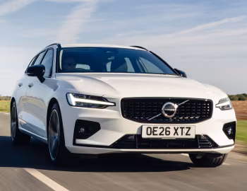 Volvo V60 B4 Plus [UK-spec] '2024–至今