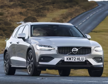 Volvo V60 B5 AWD Cross Country [UK-spec] '2021–н.в.