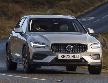 Volvo V60 B5 AWD Cross Country [UK-spec] '2021–н.в.