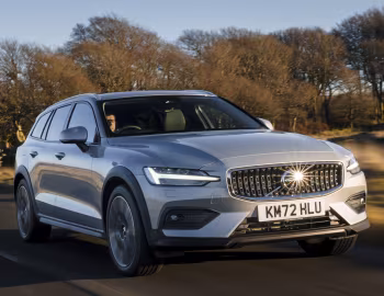 Volvo V60 B5 AWD Cross Country [UK-spec] '2021–н.в.