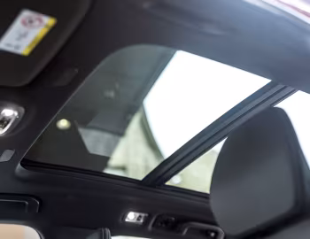 Interior Volvo V60 B5 R-Design [Japan] '2020–pr.