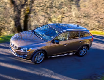 2015–18 Volvo V60 T5 Cross Country [North America] '2015–18