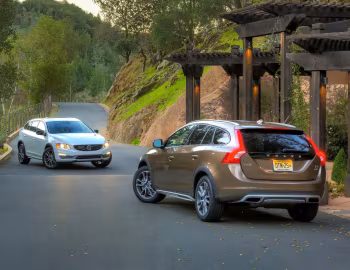 2015–18 Volvo V60 T5 Cross Country [North America] '2015–18
