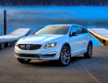 2015–18 Volvo V60 T5 Cross Country [North America] '2015–18