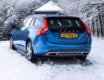 Volvo V60 D2 [Worldwide] '2013–18