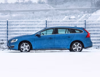 Volvo V60 D2 [Worldwide] '2013–18