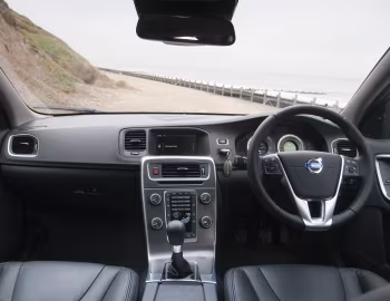 Panneau avant Volvo V60 D3 [UK-spec] '2010–13