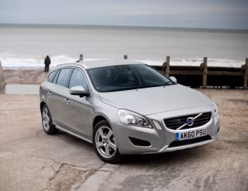 Volvo V60 D3 [UK-spec] '2010–13