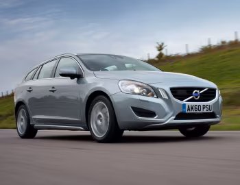 Volvo V60 D3 [UK-spec] '2010–13