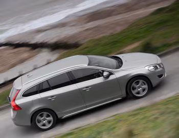 Volvo V60 D3 [UK-spec] '2010–13
