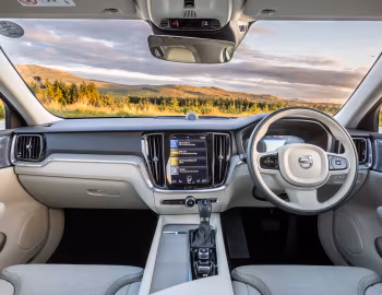 Panneau avant Volvo V60 D3 Inscription [UK-spec] '2018–pr.