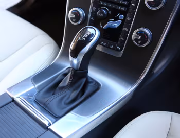 Interior Volvo V60 D4 Cross Country [Japan] '2015–18