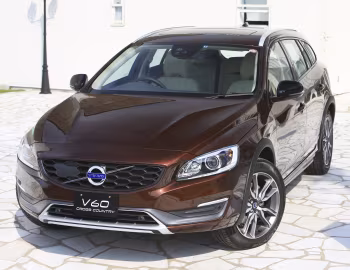 Volvo V60 D4 Cross Country [Japan] '2015–18