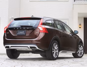 Volvo V60 D4 Cross Country [Japan] '2015–18