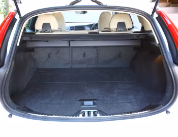 Porta-malas Volvo V60 D4 Cross Country [Japan] '2015–18
