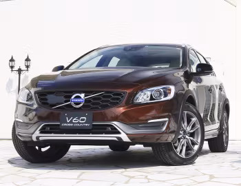 Volvo V60 D4 Cross Country [Japan] '2015–18